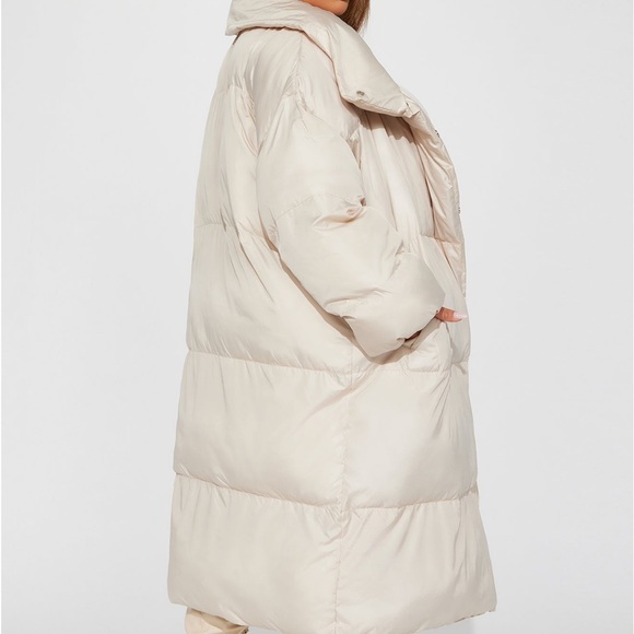 Outdoor feels puffer coat - Picture 2 of 6